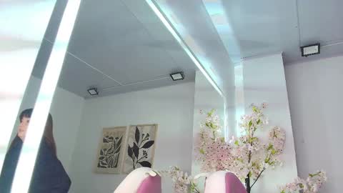Chloe online show from May 19, 12:34 pm