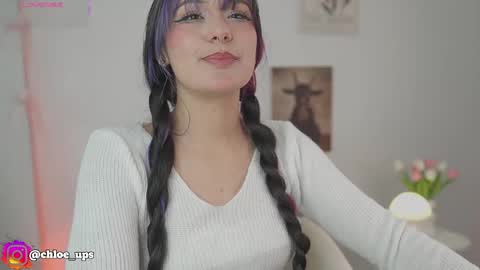 Chloe  online show from May 12, 6:43 am