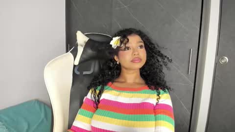 chloe online show from January 12, 11:43 pm