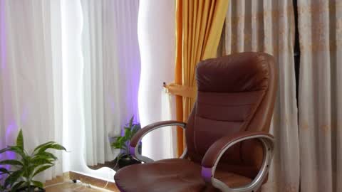 Chloe online show from March 3, 12:11 pm