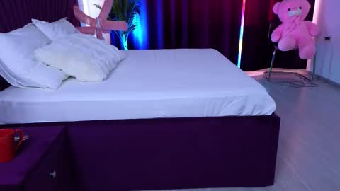 CandyChloe online show from September 15, 6:32 am