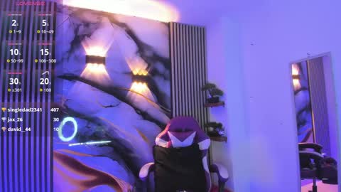 chloe_jacksonn online show from May 24, 2:10 am