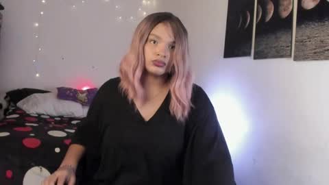 chloe_kisses online show from May 11, 11:23 am