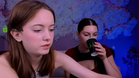 chloe_ley online show from May 14, 12:33 pm