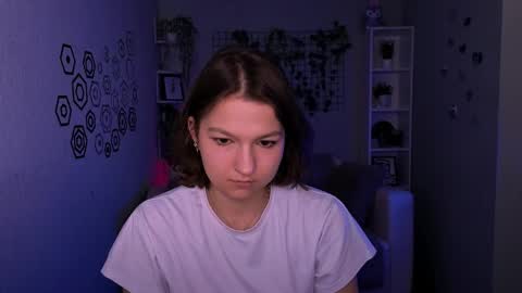 chloe_ley online show from May 26, 9:08 am