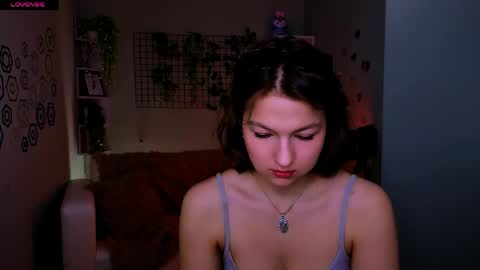 chloe_ley online show from May 25, 8:57 am