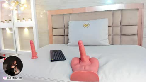  CHLOE  online show from February 24, 12:15 pm