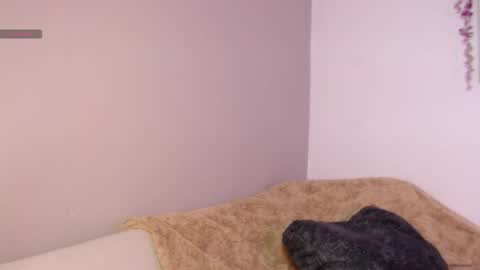 chloe_peach_ online show from May 13, 12:11 pm