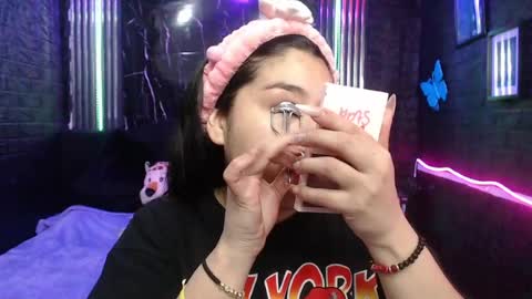 chloe_smith5 online show from May 6, 1:26 pm