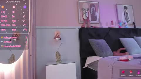   online show from November 4, 7:52 pm