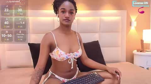 CHLOE online show from May 20, 12:24 pm