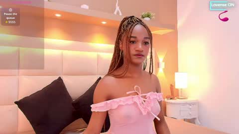 CHLOE online show from May 27, 12:13 pm