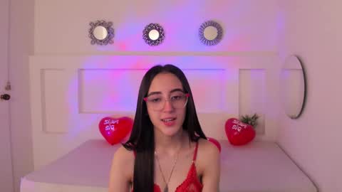 chloehil2 online show from February 14, 8:37 pm