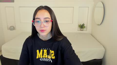 chloehil2 online show from January 17, 7:49 pm