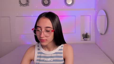 chloehil2 online show from March 1, 8:21 pm