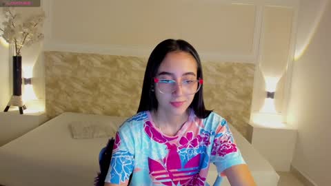 chloehil2 online show from December 29, 8:04 pm