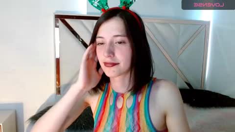 Chloe online show from December 12, 7:37 pm