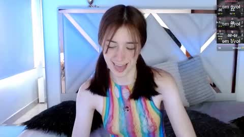 Chloe online show from September 20, 2:26 pm