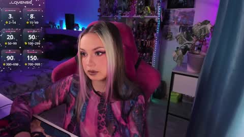 ChloeKohaku online show from December 17, 4:12 am