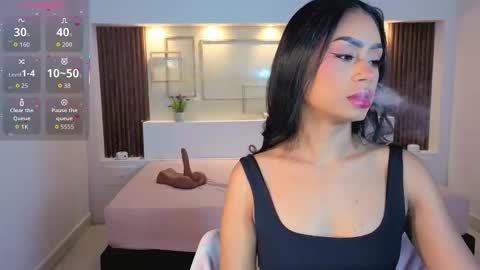 Chloe Moon online show from September 18, 10:25 am