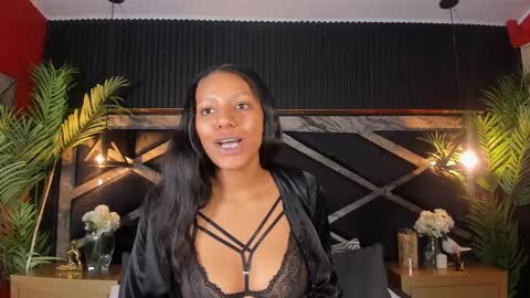 Snapshot of chloetaylorr_ chatting on March 8, 8:02 pm CHLOE online show from March 8, 8:02 pm