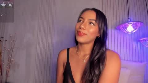 Snapshot of chloetaylorr_ chatting on January 7, 8:42 pm CHLOE online show from January 7, 8:42 pm