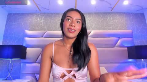 Snapshot of chloetaylorr_ chatting on February 24, 8:14 pm CHLOE online show from February 24, 8:14 pm