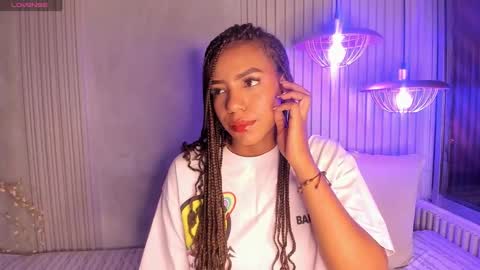 Snapshot of chloetaylorr_ chatting on December 18, 12:40 pm CHLOE online show from December 18, 12:40 pm