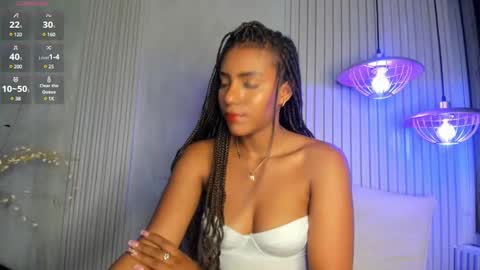 Snapshot of chloetaylorr_ chatting on December 24, 8:27 pm CHLOE online show from December 24, 8:27 pm