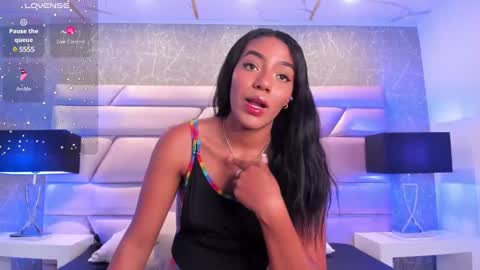 Snapshot of chloetaylorr_ chatting on January 27, 9:00 pm CHLOE online show from January 27, 9:00 pm