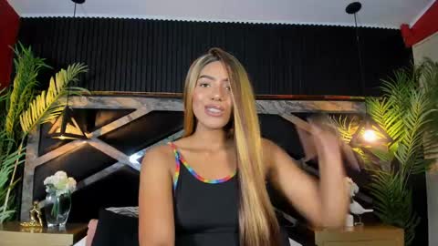 Snapshot of chloetaylorr_ chatting on March 11, 9:04 pm CHLOE online show from March 11, 9:04 pm