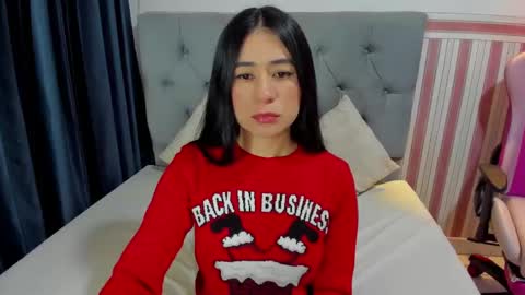 ChloeTurner  online show from December 6, 11:00 am