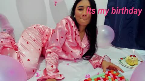 ChloeTurner  online show from December 23, 11:57 am