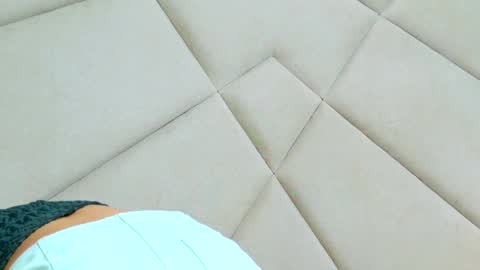 Chloe Vee online show from May 23, 5:06 am