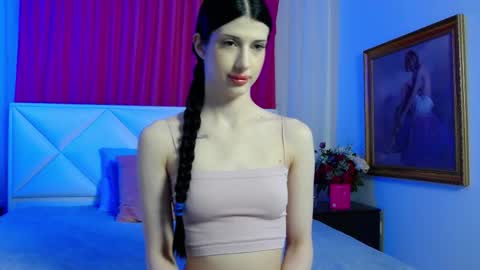 Chloey online show from May 26, 6:46 am