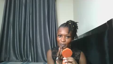 Lexy online show from April 5, 6:29 pm