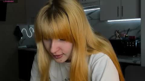 choco_meowx online show from February 13, 10:00 pm