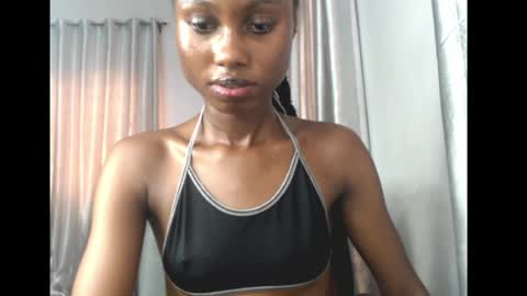 choco_petitqueen online show from March 31, 9:09 am