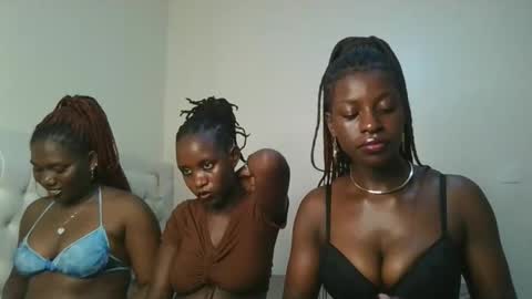 Iva online show from October 18, 9:27 pm