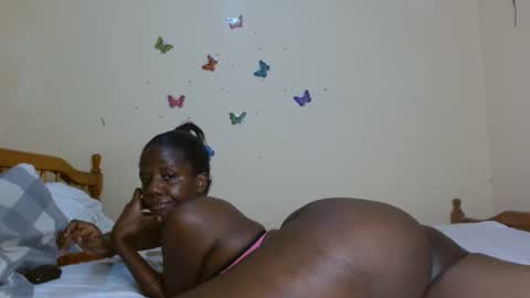 chocolatebony_ online show from December 14, 9:02 pm