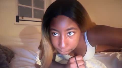 chocolatebunnycakez online show from July 22, 8:54 pm