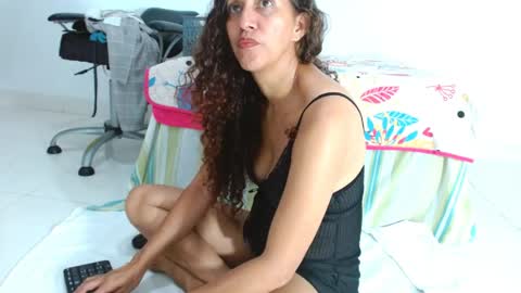 maria online show from April 9, 6:19 am