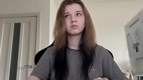 Lissa online show from May 11, 4:37 pm