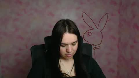 Chris online show from April 5, 11:20 am