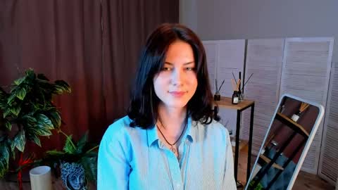 christaschrecongost online show from April 4, 10:03 am