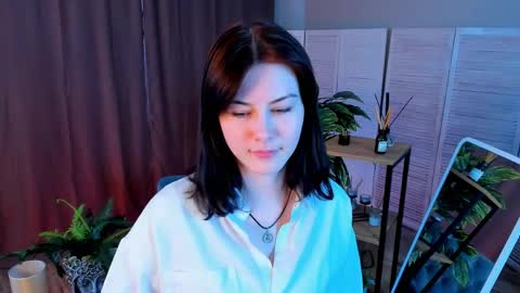 christaschrecongost online show from April 9, 10:09 am