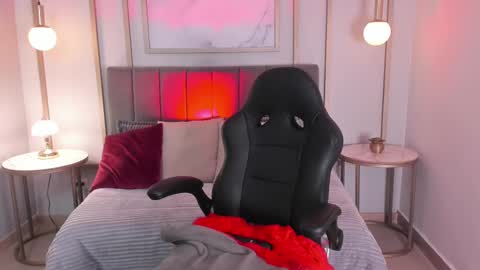 Hi Im Christina. . Dont forget to follow me to have me close to you   online show from October 10, 4:12 pm