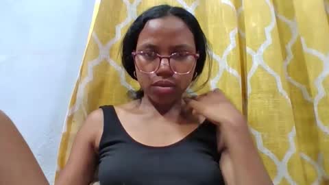 christinah262488 online show from March 23, 7:09 pm