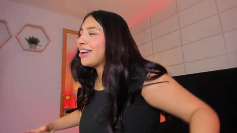 Christine  online show from October 7, 12:09 pm