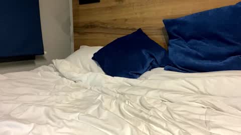 Bella online show from March 5, 4:25 pm